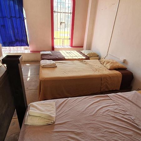 Taiyari Hostal Monterrey Bagian luar foto