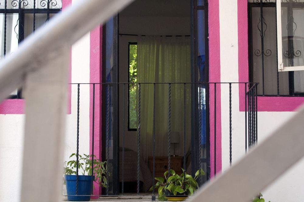 Taiyari Hostal Monterrey Bagian luar foto